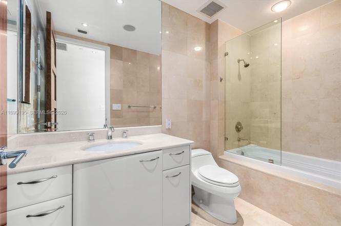 Photo 3 of 20155 Northeast 38th Court, Unit 2903, Aventura, FL 33180