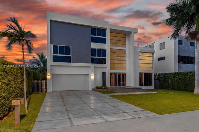 261 189th Street, Sunny Isles Beach, FL
