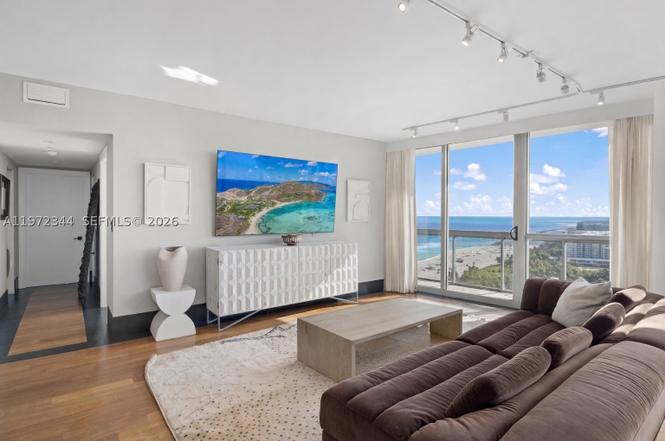 Photo 7 of 101 20th Street, 2706, Miami Beach, FL 33139