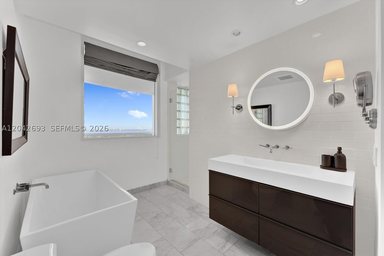 Photo 6 of 4201 Collins Avenue, #2301, Miami Beach, FL 33140