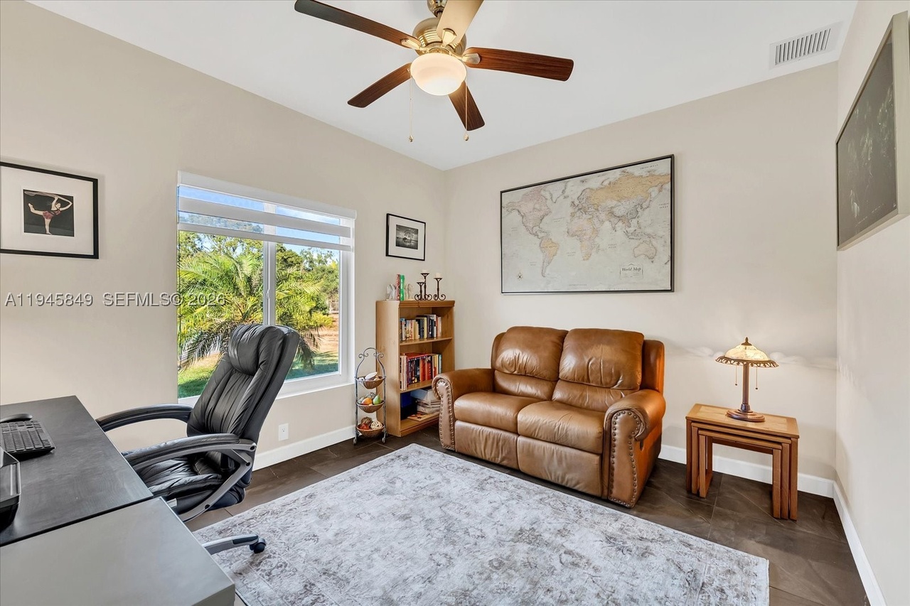 Photo 5 of 15150 Southwest 240th Street, Homestead, FL 33032