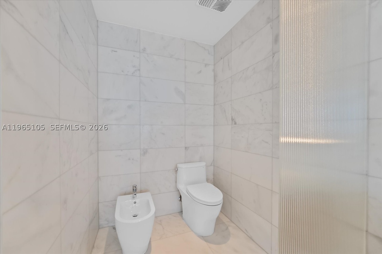 Photo 10 of 501 West Avenue, 3102, Miami Beach, FL 33139