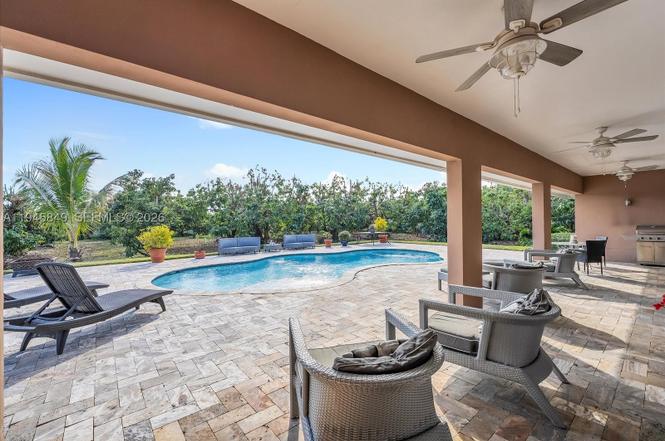 Photo 14 of 15150 Southwest 240th Street, Homestead, FL 33032
