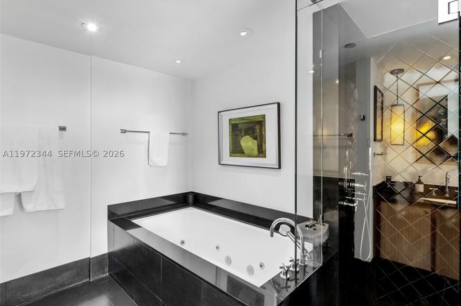 Photo 4 of 101 20th Street, 2706, Miami Beach, FL 33139