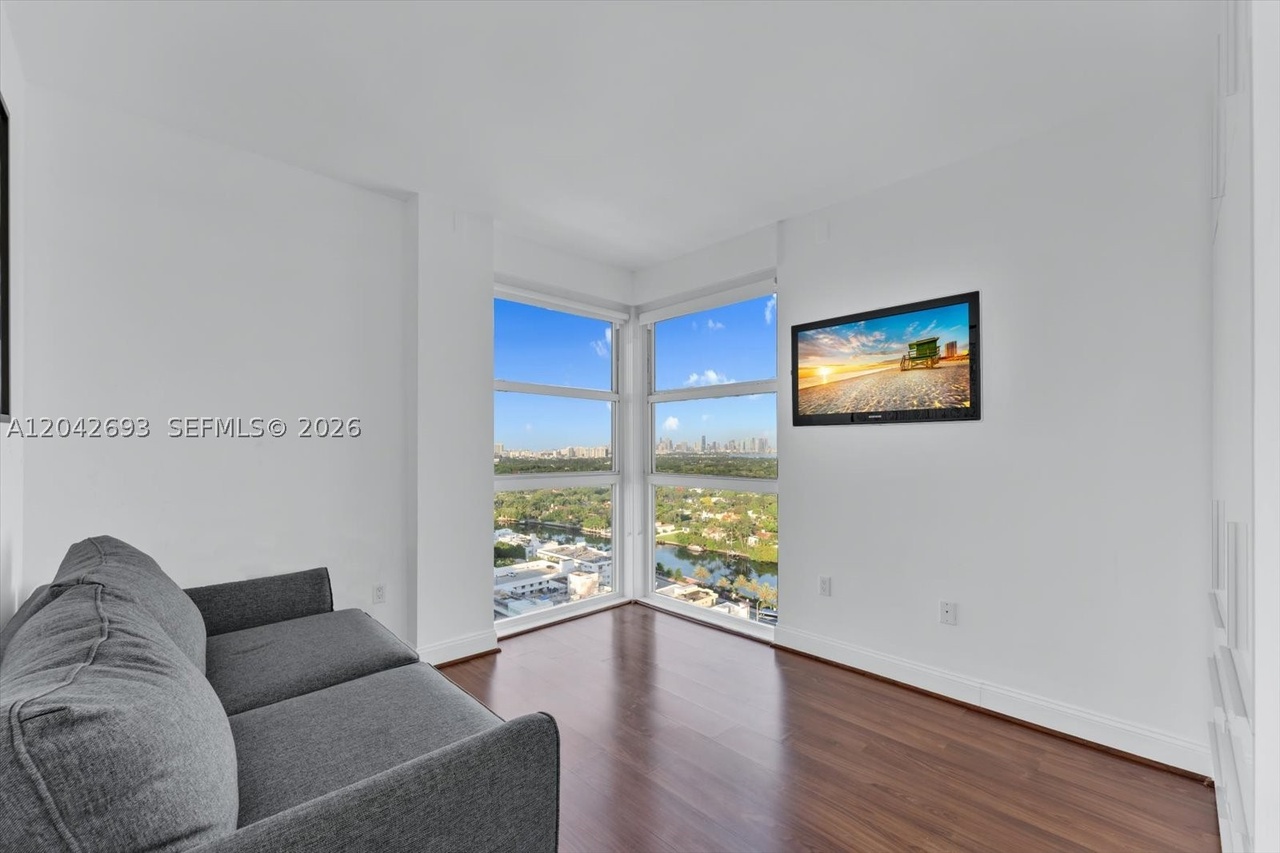 Photo 5 of 4201 Collins Avenue, #2301, Miami Beach, FL 33140