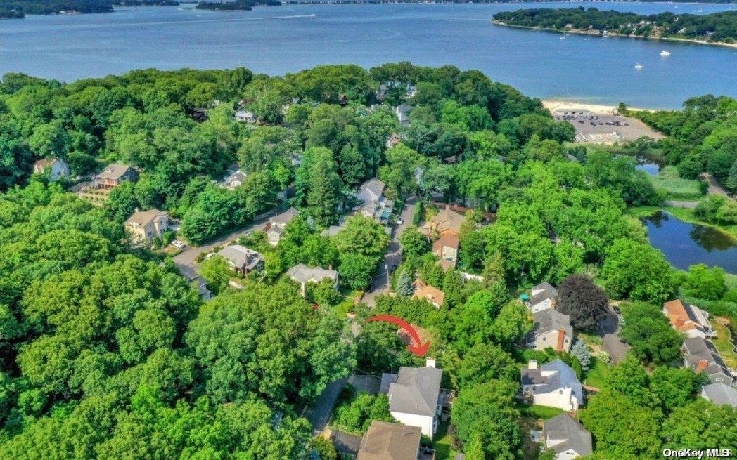 76 Bayview Drive, Huntington, NY