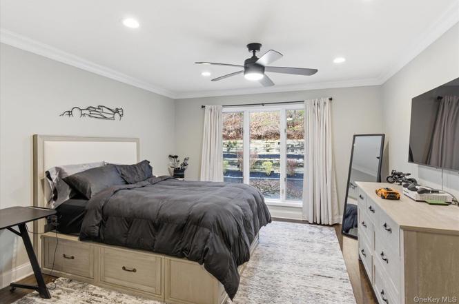 Photo 17 of 9 Watercrest Court, Saint James, NY 11780