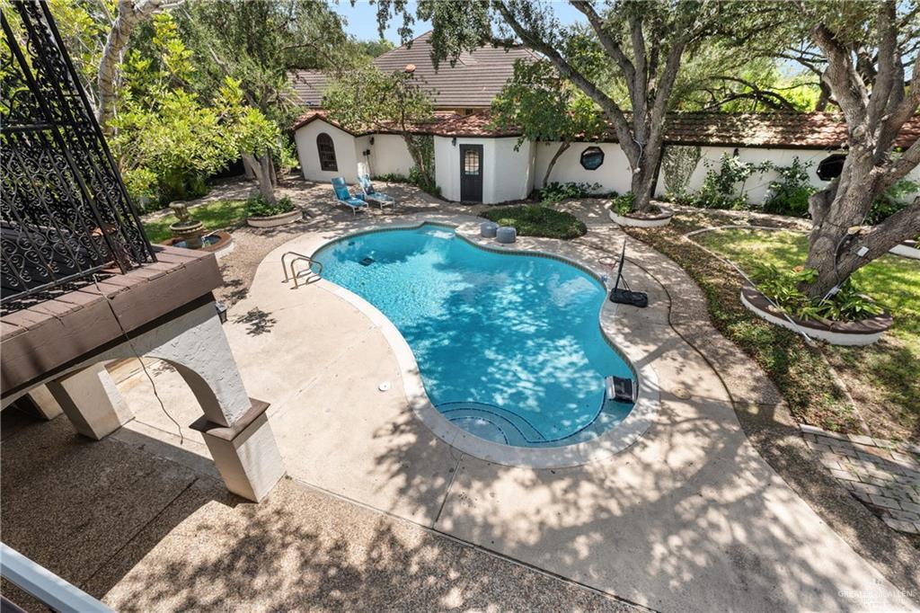 Photo 5 of 2714 Lake Shore Drive, Edinburg, TX 78539
