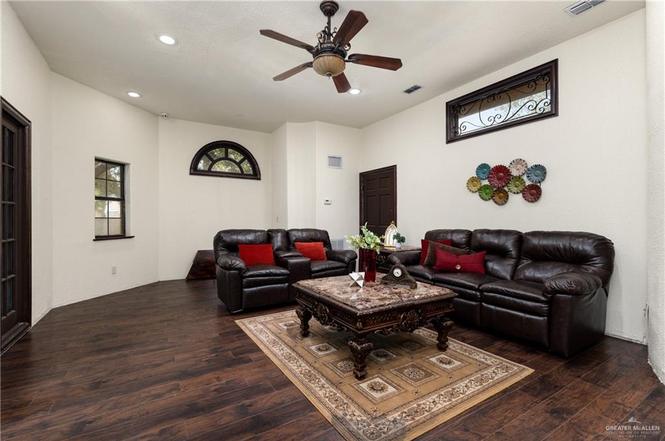 Photo 8 of 2714 Lake Shore Drive, Edinburg, TX 78539