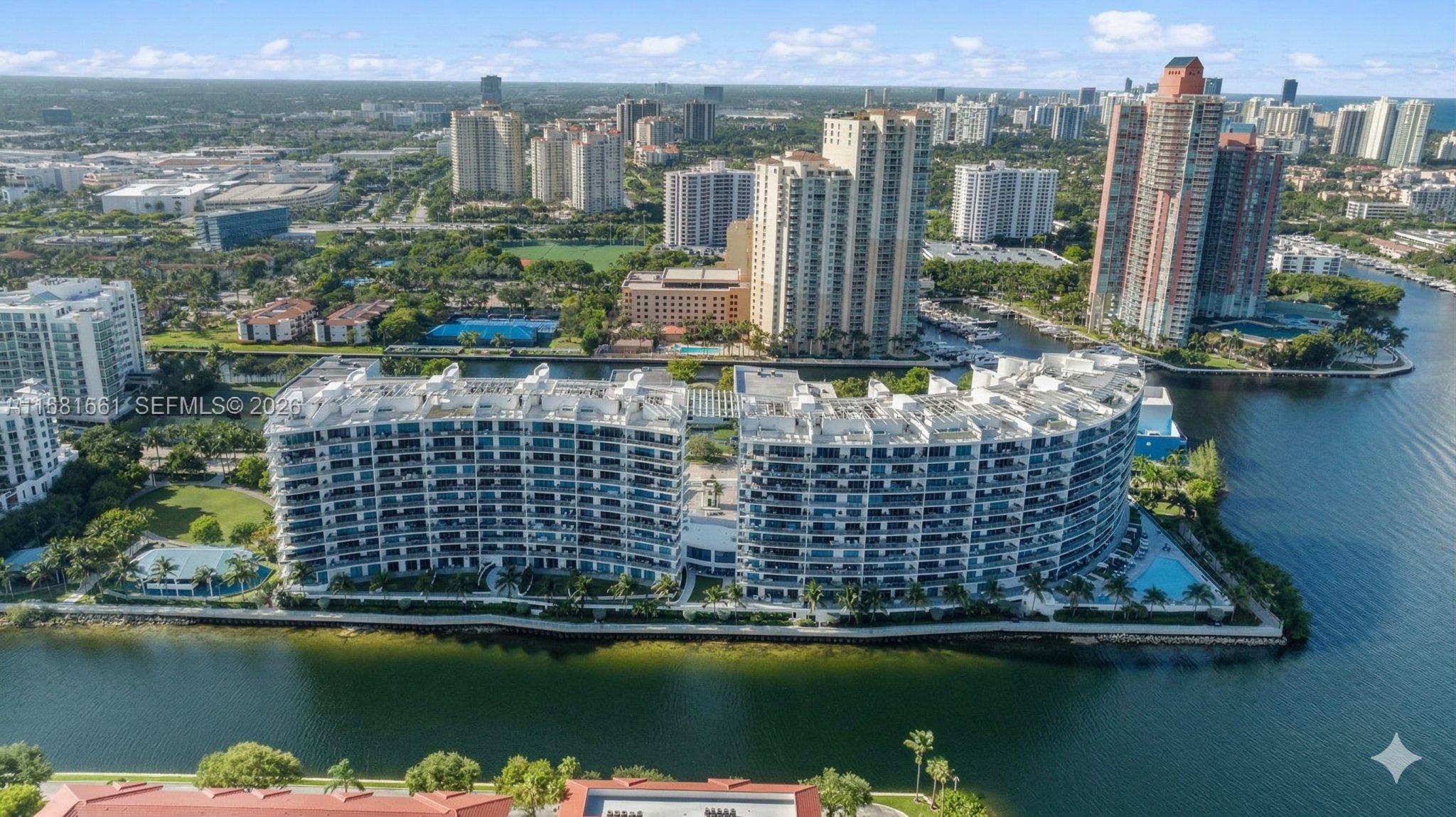 3300 Northeast 188th Street, Apt 414, Aventura, FL