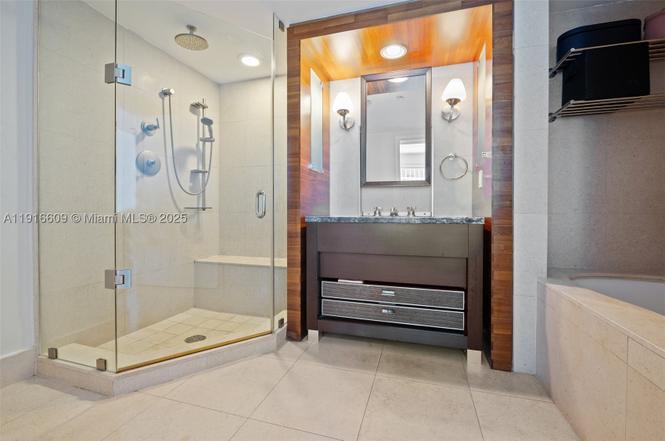Photo 5 of 6801 Collins Avenue, unit ph06, Miami Beach, FL 33141