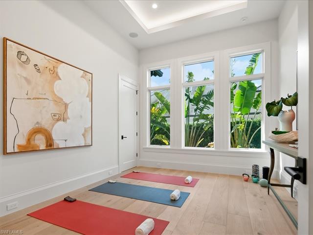 Photo 25 of 500 Ridge Dr, Naples, FL 34108