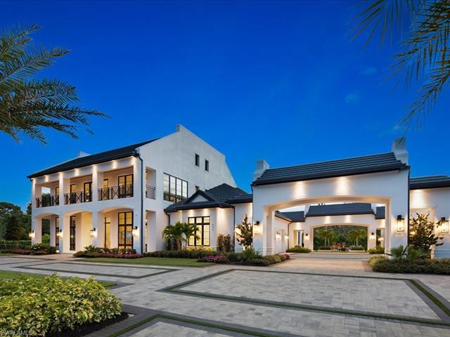 Photo 2 of 117 West St, Naples, FL 34108