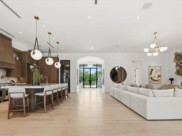 Photo 9 of 117 West St, Naples, FL 34108