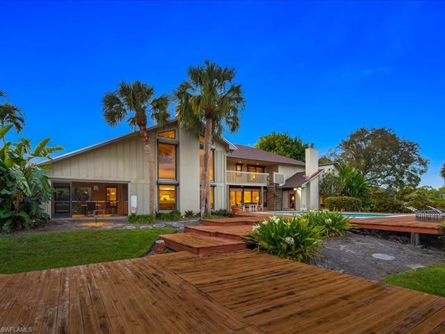 Photo 10 of 154 Cajeput Dr, Naples, FL 34108