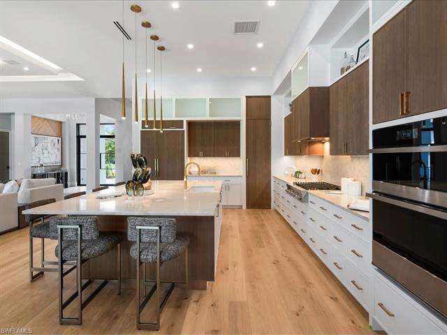Photo 4 of 6446 Daniels Rd, Naples, FL 34109