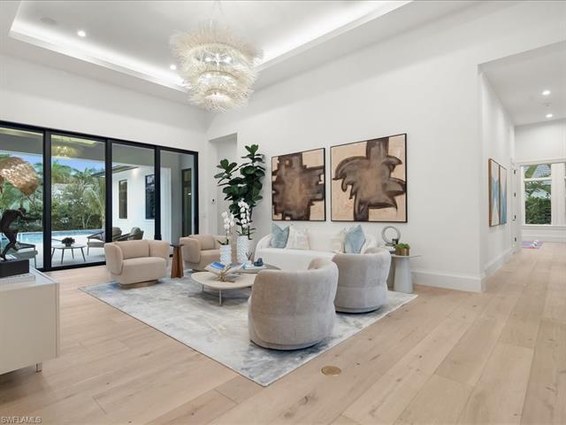 Photo 9 of 500 Ridge Dr, Naples, FL 34108