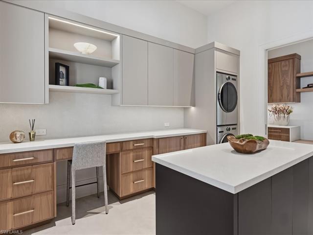 Photo 28 of 117 West St, Naples, FL 34108