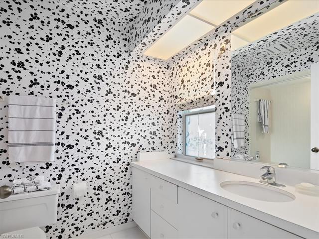 Photo 28 of 154 Cajeput Dr, Naples, FL 34108