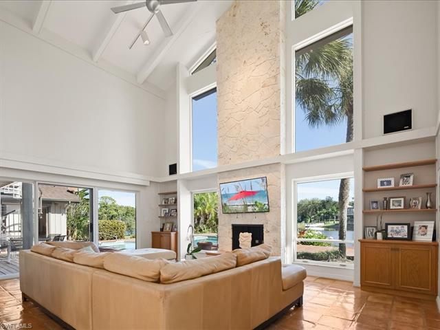 Photo 20 of 154 Cajeput Dr, Naples, FL 34108