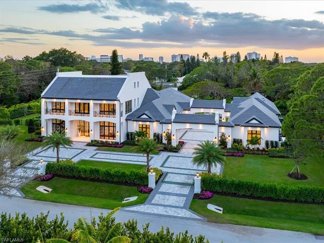 117 West St, Naples, FL