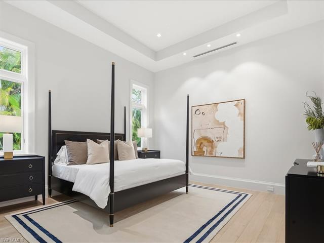 Photo 31 of 117 West St, Naples, FL 34108