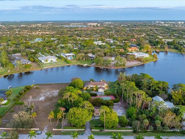 Photo 6 of 154 Cajeput Dr, Naples, FL 34108