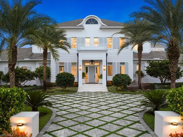 Photo 4 of 188 West St, Naples, FL 34108