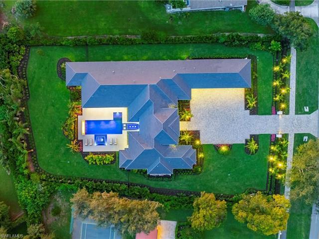 Photo 3 of 208 Hickory Rd, Naples, FL 34108