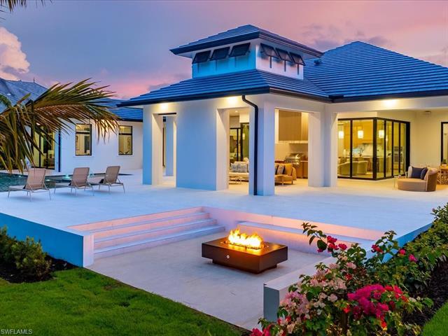 Photo 5 of 500 Ridge Dr, Naples, FL 34108