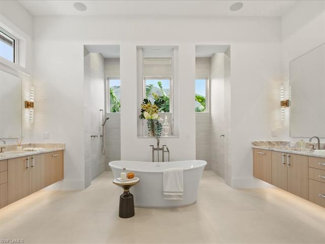Photo 18 of 500 Ridge Dr, Naples, FL 34108