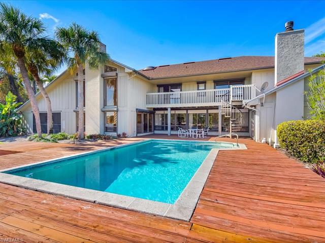 Photo 13 of 154 Cajeput Dr, Naples, FL 34108
