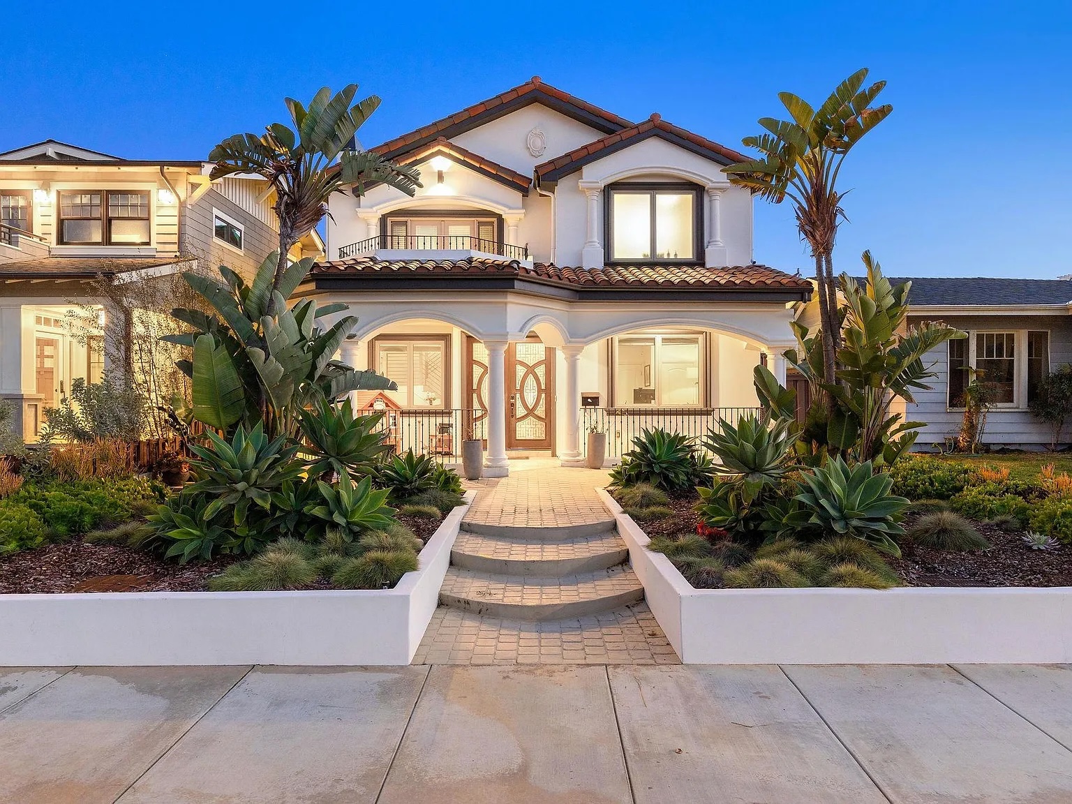 212 Avenue B, Redondo Beach, CA