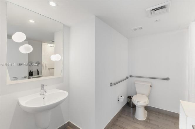 Photo 6 of 1100 West Avenue, Unit 408, Miami Beach, FL 33139