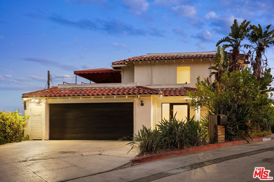 Photo 24 of 6350 Bryn Mawr Dr, Los Angeles, CA 90068