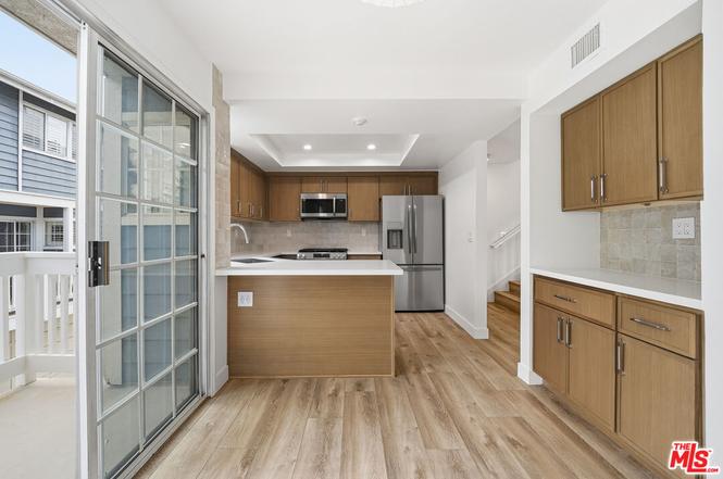 Photo 12 of 100 S Catalina Ave, #A, Redondo Beach, CA 90277