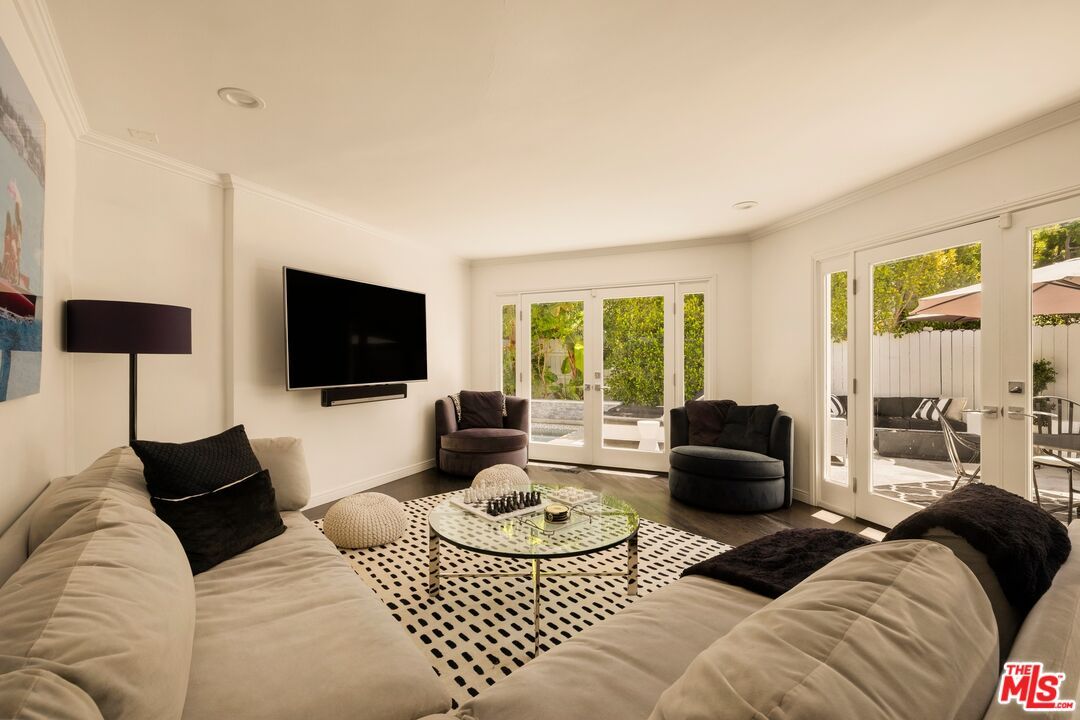 Photo 6 of 1409 Club View Drive, Los Angeles, CA 90024
