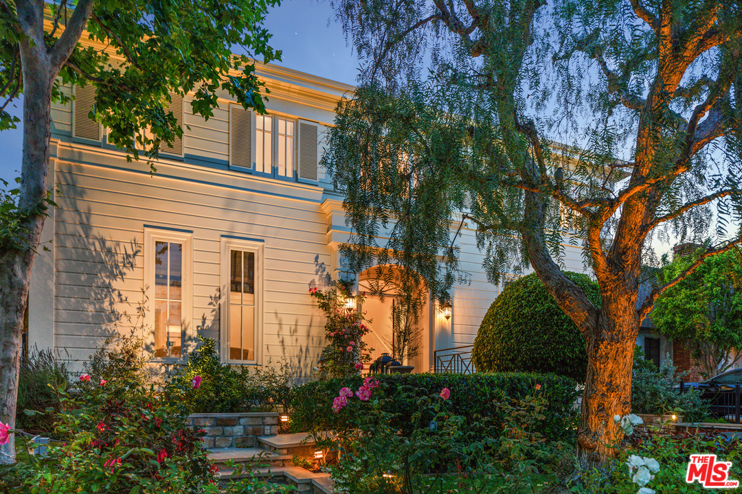 10723 Le Conte Avenue, Los Angeles, CA
