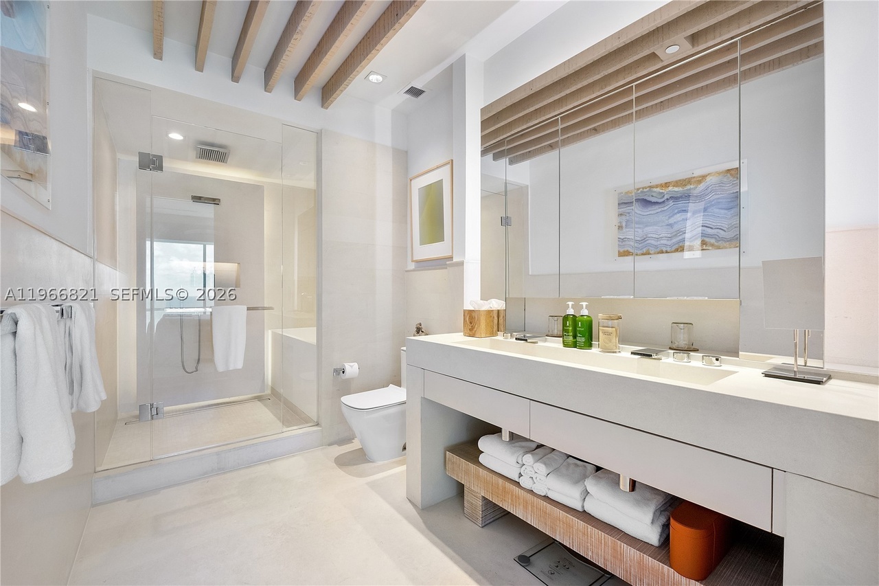 Photo 5 of 102 24th Street, Miami Beach, FL 33139