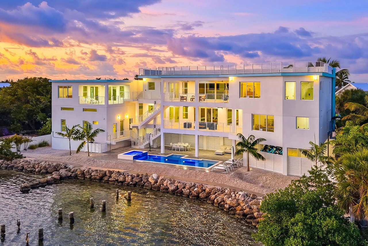 1041 Buttonwood Drive East, Upper Sugarloaf Key, FL