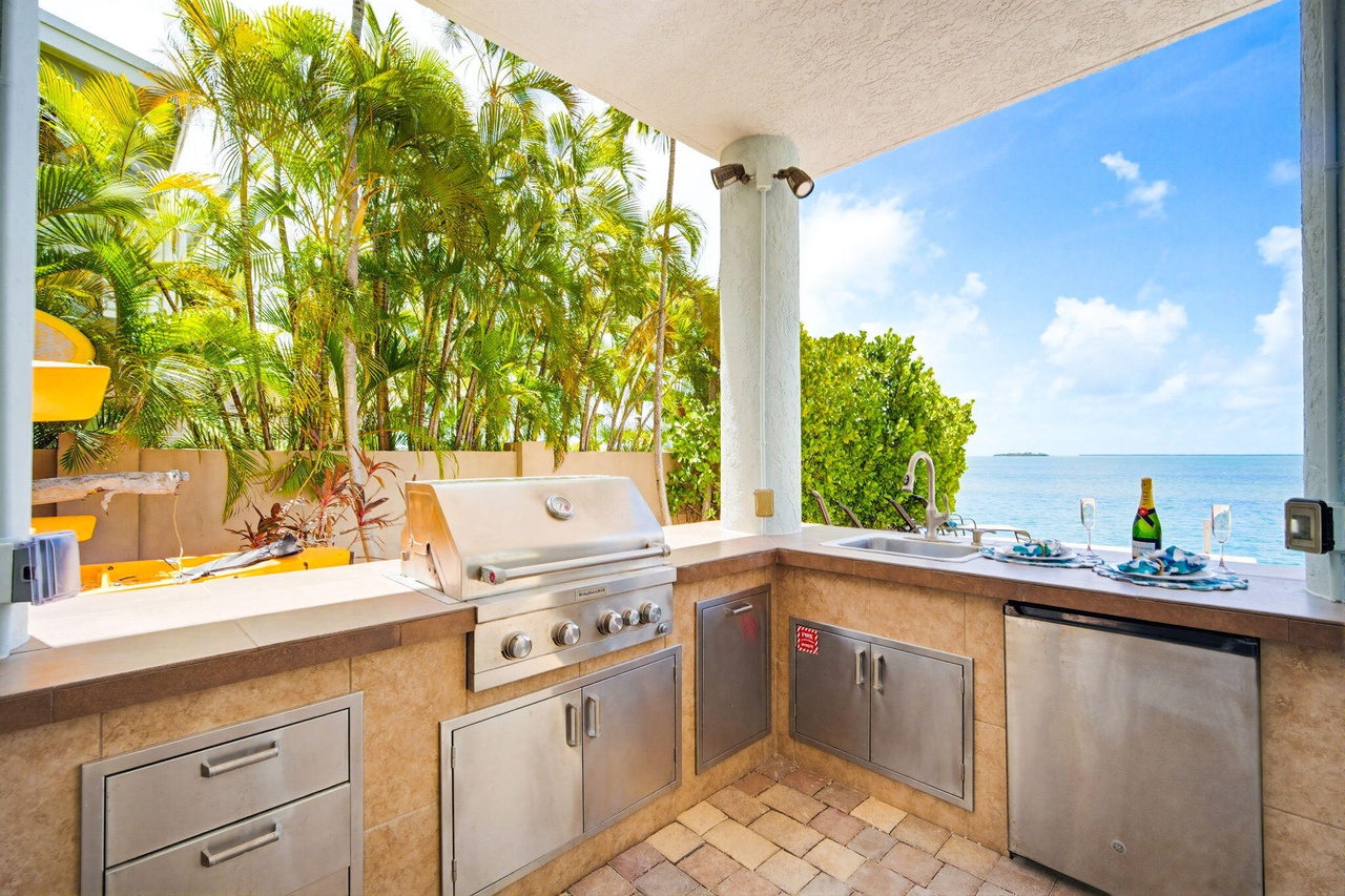 Photo 11 of 414 Caribbean Drive East, Summerland Key, FL 33042