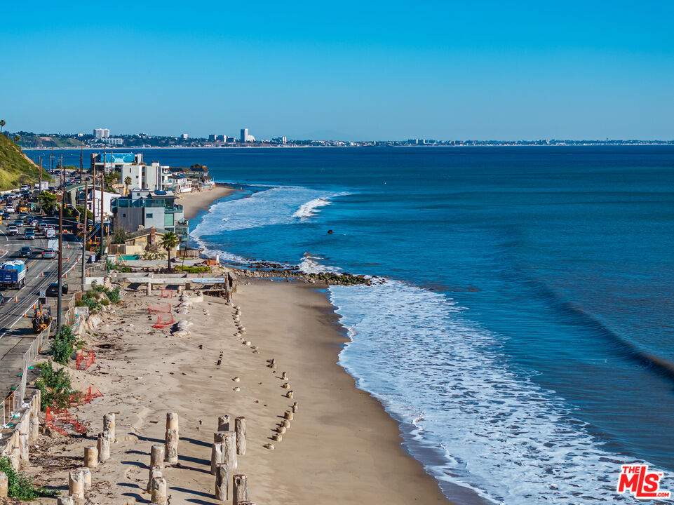 19042 Pacific Coast Highway, Malibu, CA