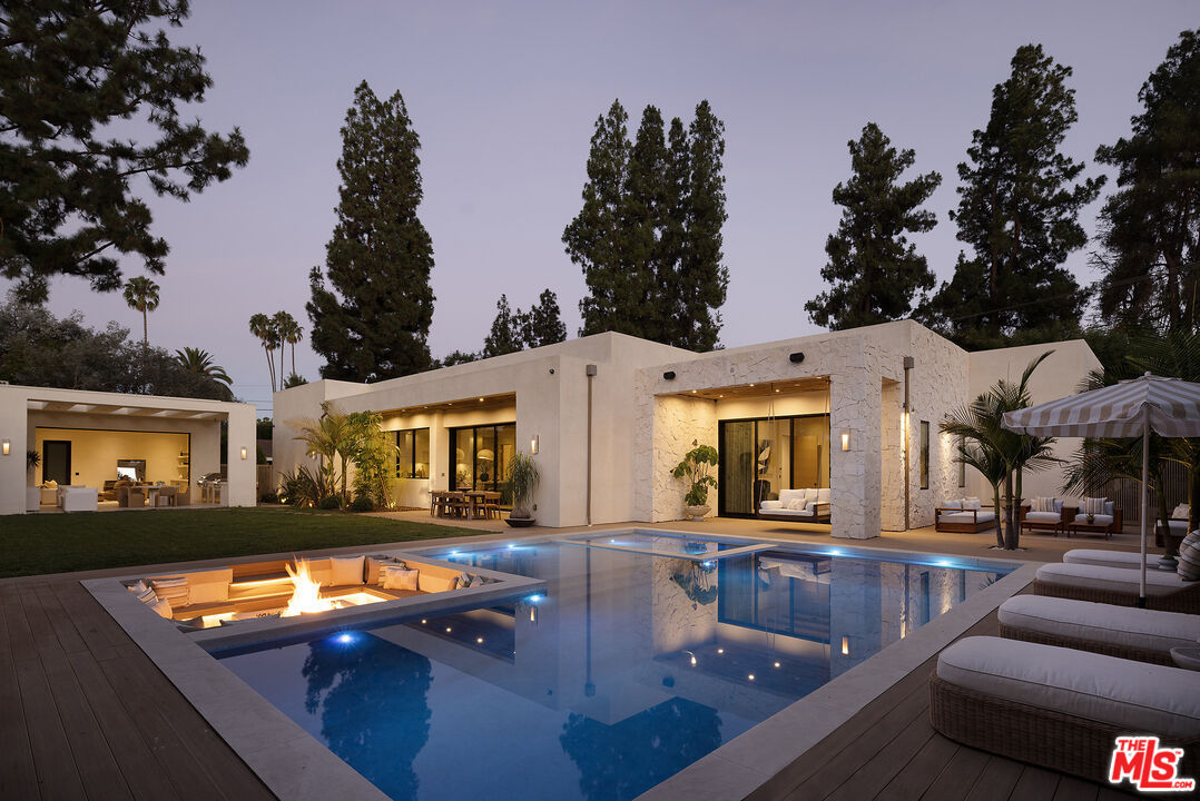 5105 Oakdale Avenue, Los Angeles, CA