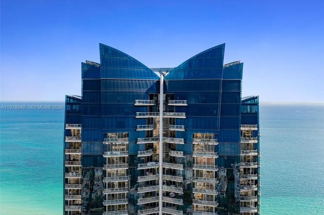 17121 Collins Avenue, #4806, Sunny Isles Beach, FL