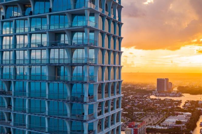 16901 Collins Avenue, #5105, Sunny Isles Beach, FL