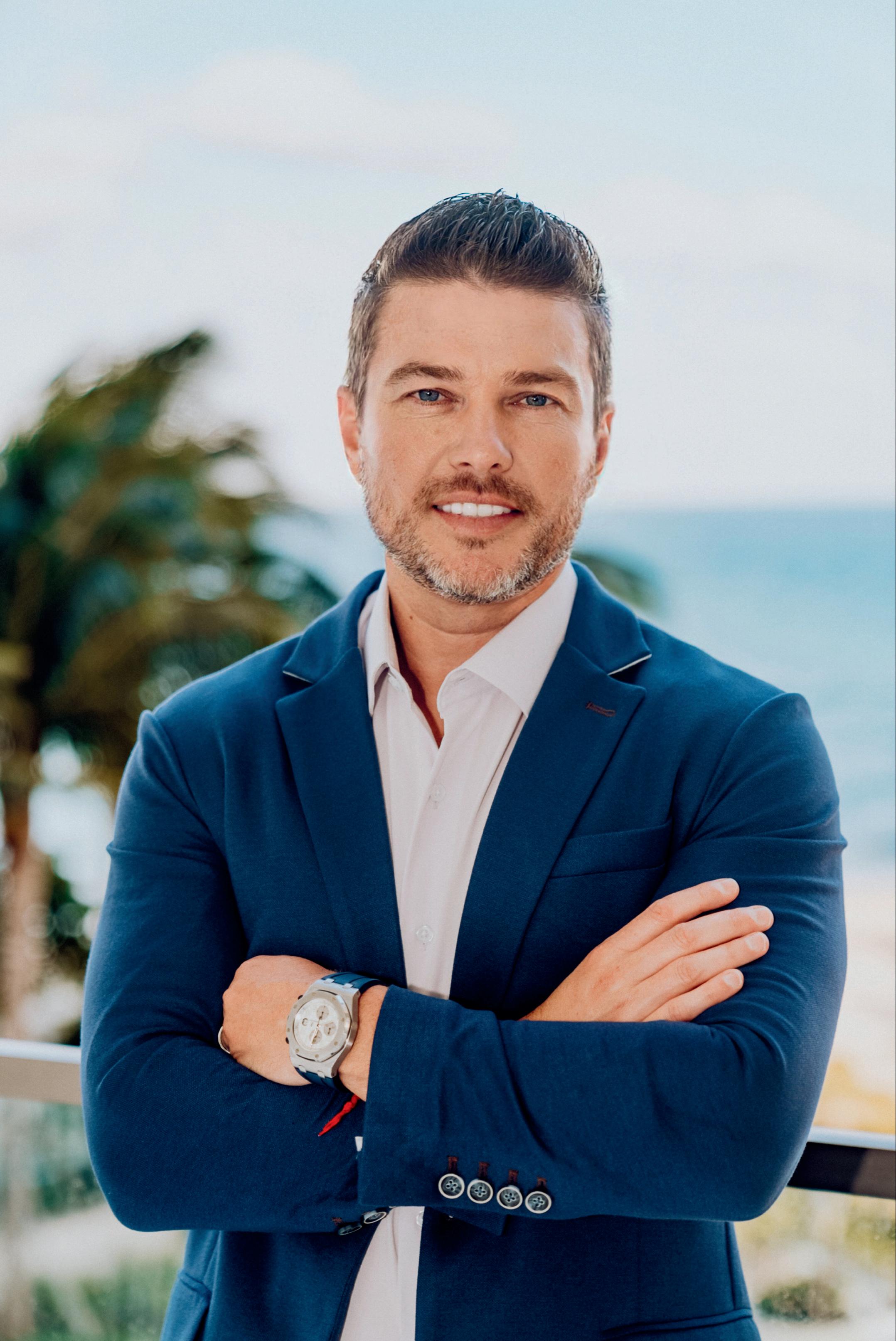 Profile image of Daniel Tzinker