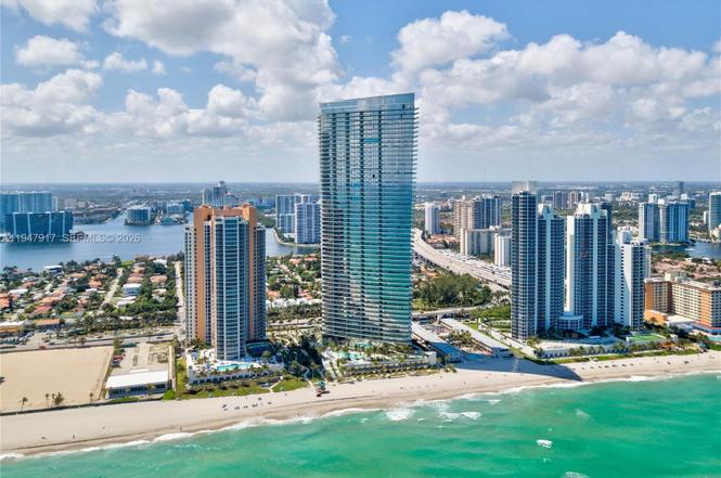 18975 Collins Avenue, PH-04, Sunny Isles Beach, FL