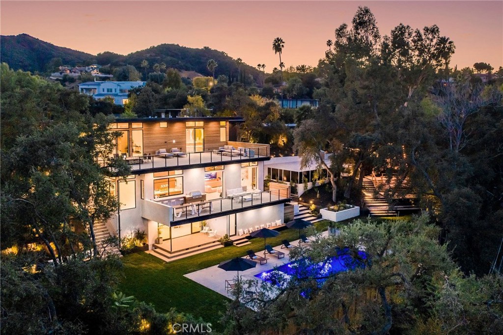 16836 Marmaduke Place, Encino, CA