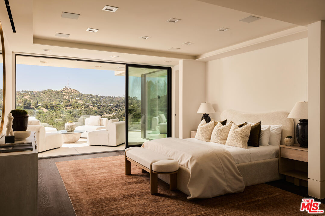 Photo 28 of 2700 Woodstock Rd, Los Angeles, CA 90046