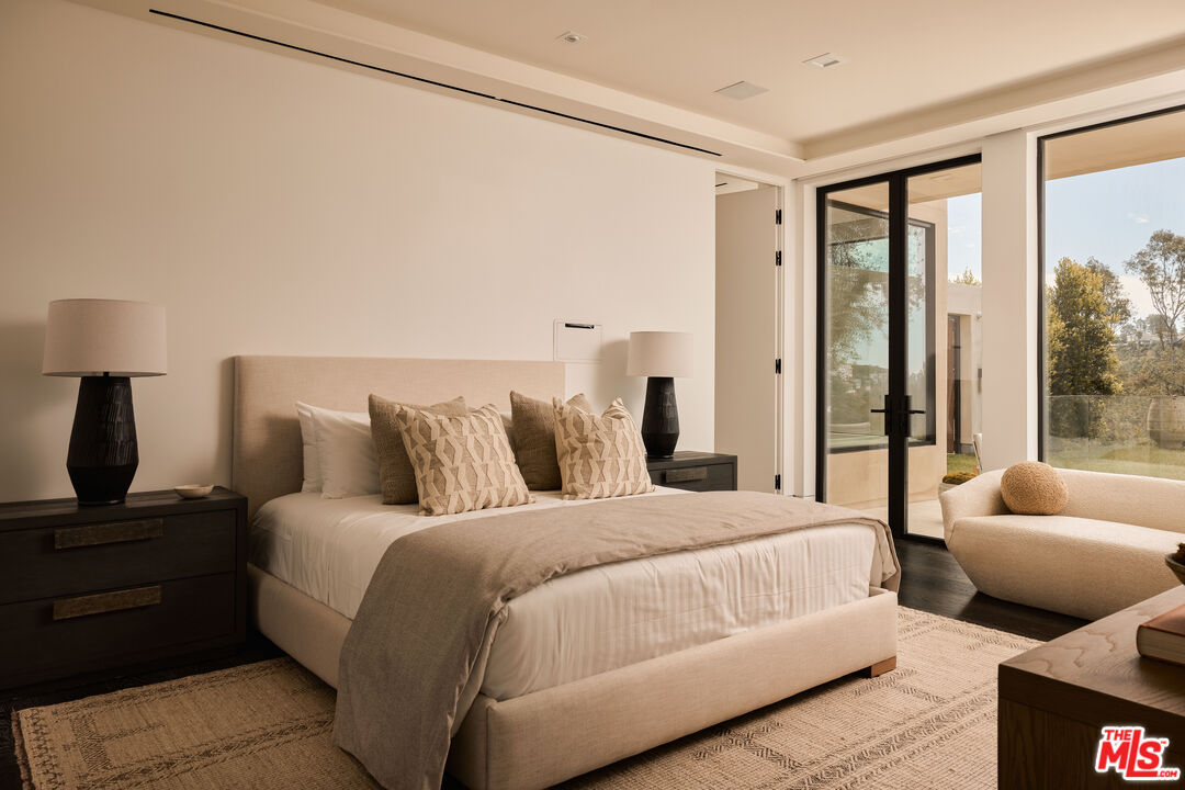 Photo 23 of 2700 Woodstock Rd, Los Angeles, CA 90046